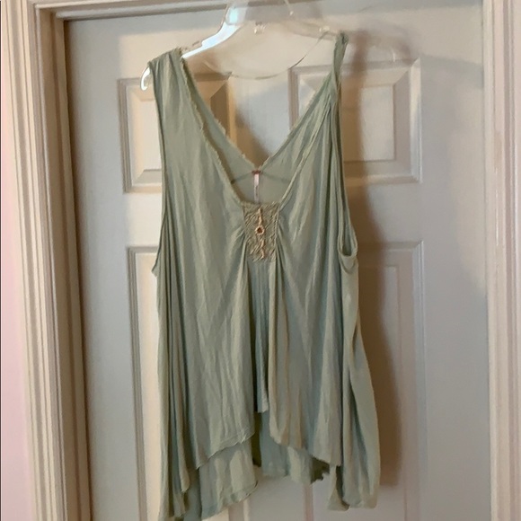 Free People Top - Picture 1 of 3